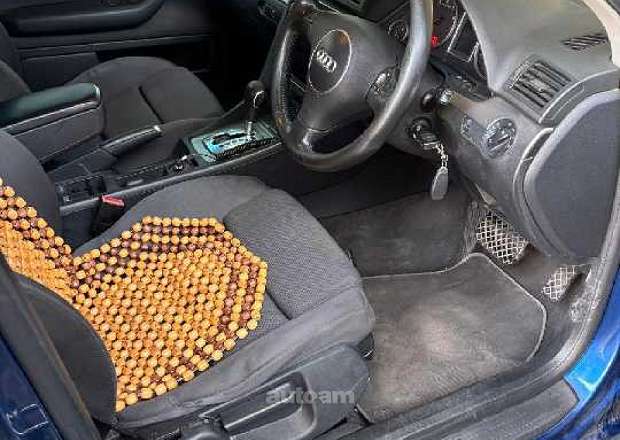 Audi A4 2003 — լուսանկար 5