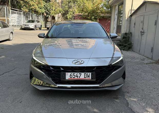 Hyundai Elantra 2022 — photo 2
