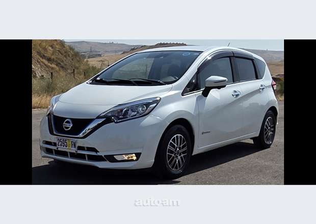 Nissan Note 2017 — фото 1
