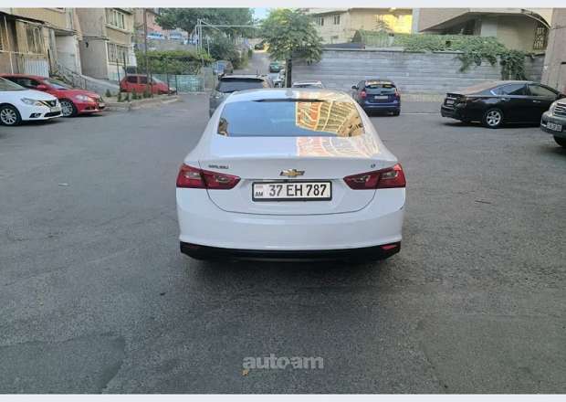 Chevrolet Malibu 2017 — լուսանկար 1