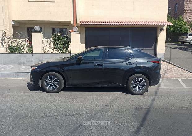 Lexus RZ 450e 2023 — photo 4