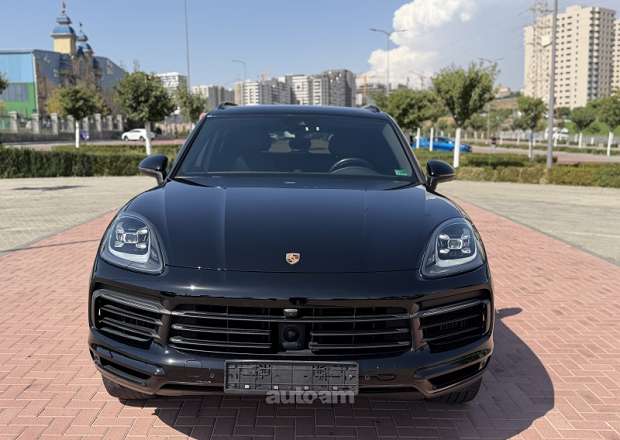 Porsche Cayenne 2022 — լուսանկար 2