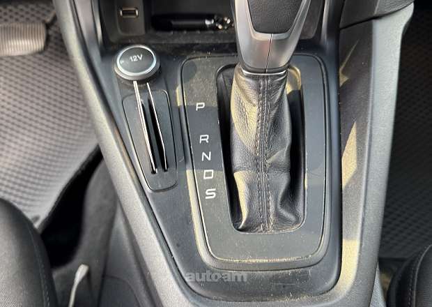 Ford Focus 2015 — լուսանկար 8