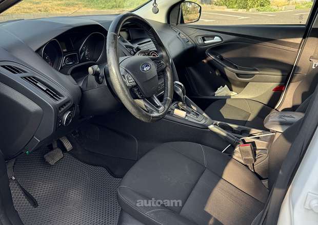 Ford Focus 2015 — լուսանկար 5
