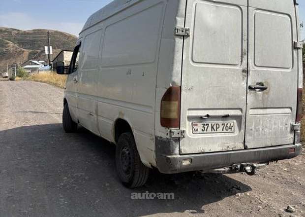 Mercedes-Benz Sprinter 1999 — photo 4