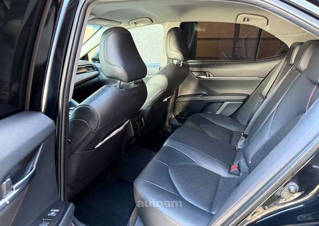 Toyota Camry 2021 — photo 8