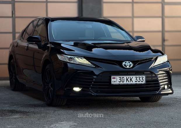Toyota Camry 2021 — photo 4