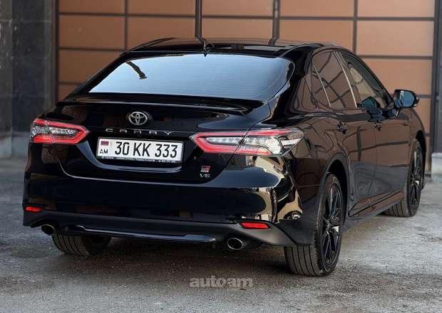 Toyota Camry 2021 — photo 5