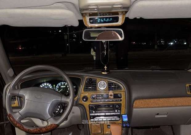 Infiniti QX4 2000 — լուսանկար 9