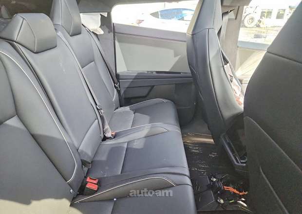 Tesla Cybertruck 2024 — photo 10