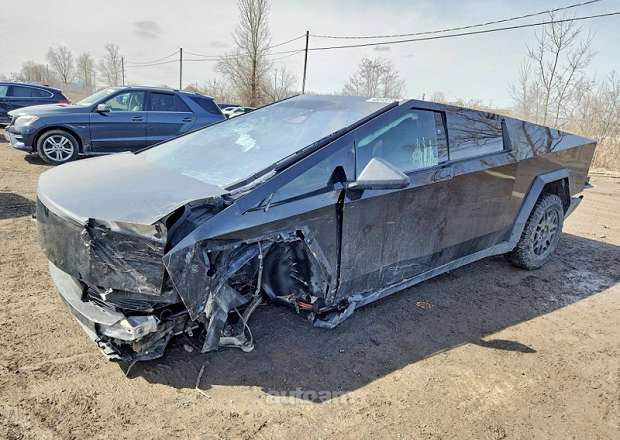 Tesla Cybertruck 2024 — photo 2