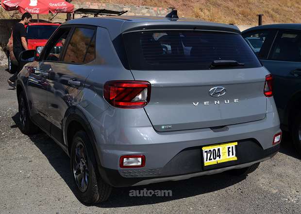 Hyundai Venue 2020 — լուսանկար 15