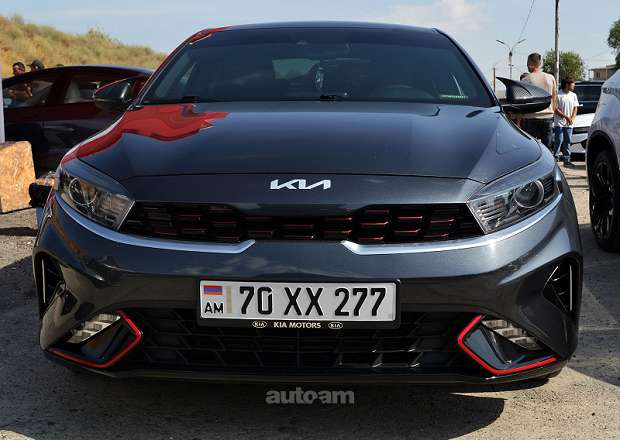 Kia Forte 2022 — լուսանկար 1
