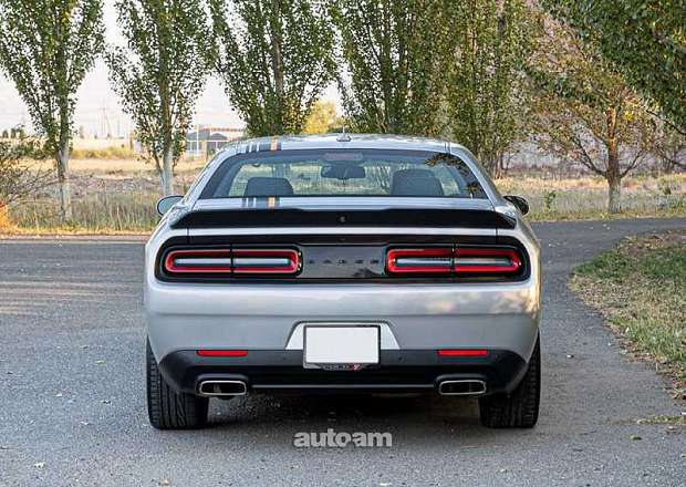 Dodge Challenger 2023 — լուսանկար 6