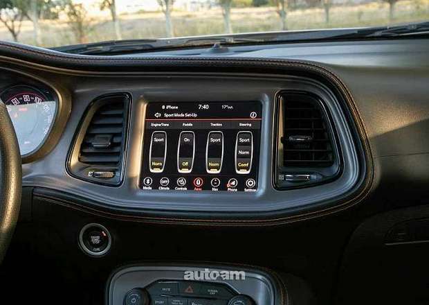 Dodge Challenger 2023 — լուսանկար 13