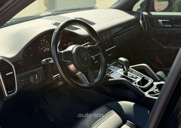 Porsche Cayenne 2022 — photo 4