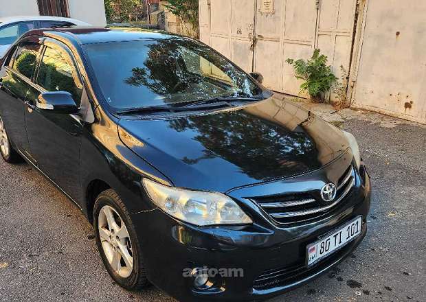 Toyota Corolla 2010 — լուսանկար 1