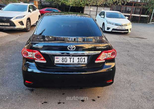 Toyota Corolla 2010 — լուսանկար 3