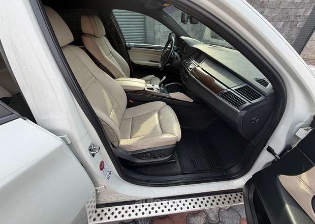 BMW X6 2009 — լուսանկար 8