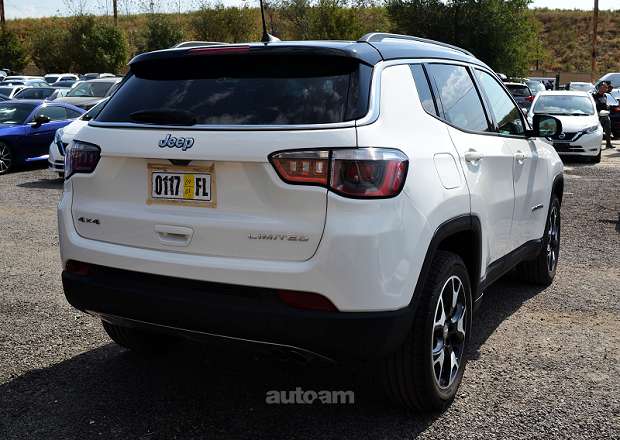 Jeep Compass 2019 — լուսանկար 15