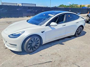 Tesla Model 3  2021 