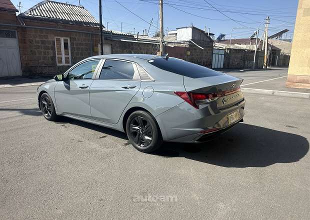 Hyundai Elantra 2021 — լուսանկար 4