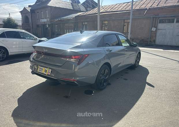 Hyundai Elantra 2021 — լուսանկար 3