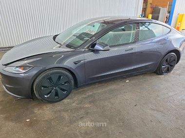 Tesla Model 3  2024 