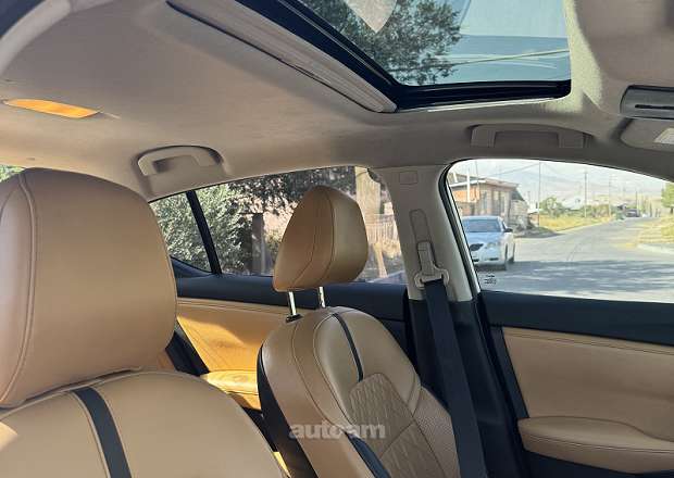 Nissan Sentra 2021 — լուսանկար 10