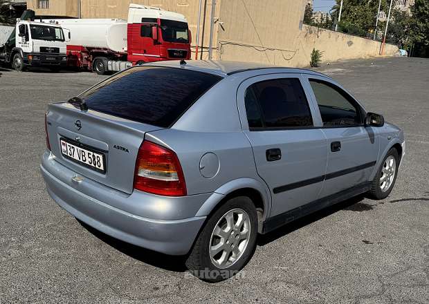 Opel Astra 2002 — լուսանկար 3