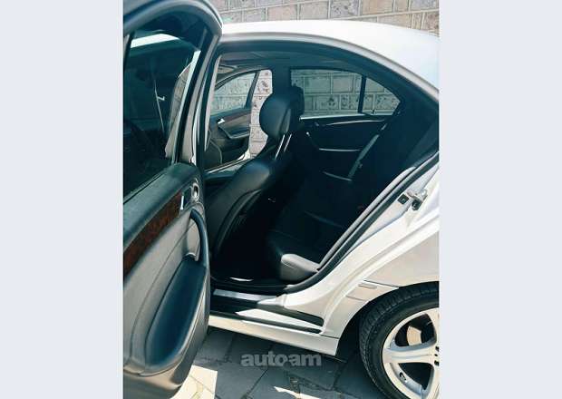 Mercedes-Benz C 280 2005 — photo 10