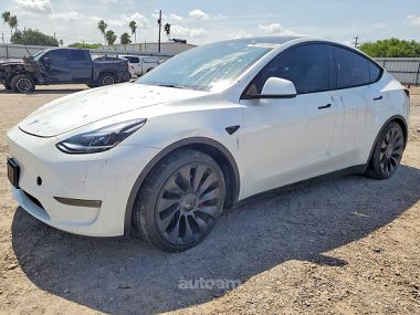 Tesla Model Y  2024 