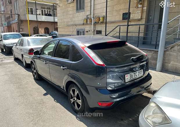 Ford Focus 2011 — լուսանկար 4