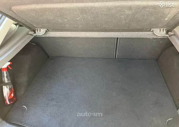 Ford Focus 2011 — լուսանկար 11