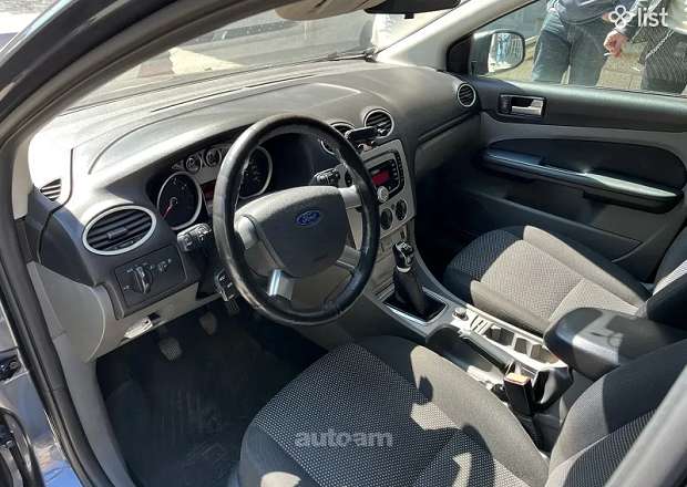 Ford Focus 2011 — լուսանկար 7