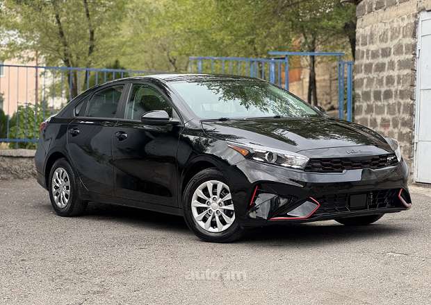 Kia Forte 2023 — լուսանկար 8