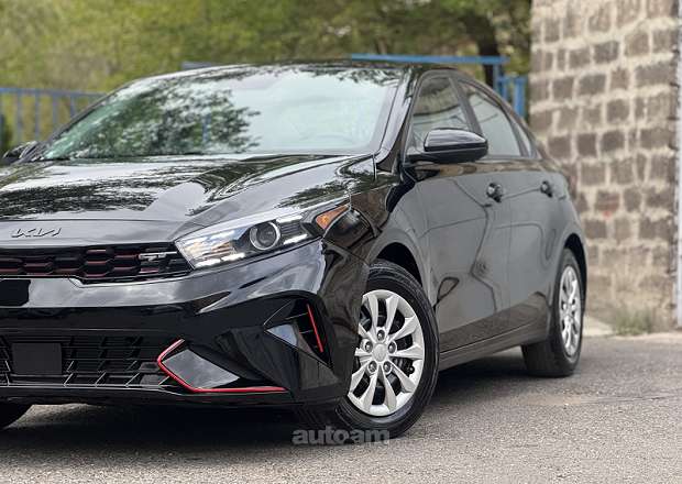 Kia Forte 2023 — լուսանկար 3