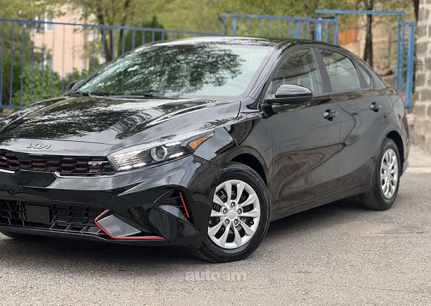 Kia Forte 2023 — լուսանկար 4