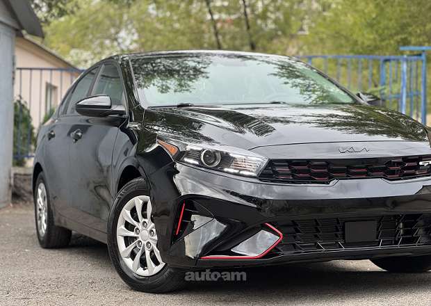 Kia Forte 2023 — լուսանկար 6