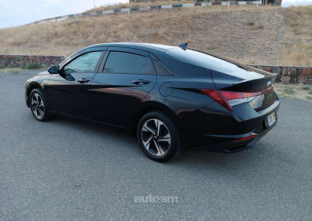 Hyundai Elantra 2021 — լուսանկար 5