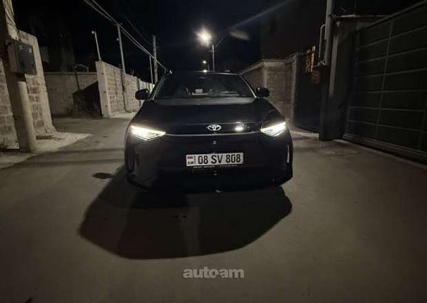 Toyota Bz4X 2022 — լուսանկար 5