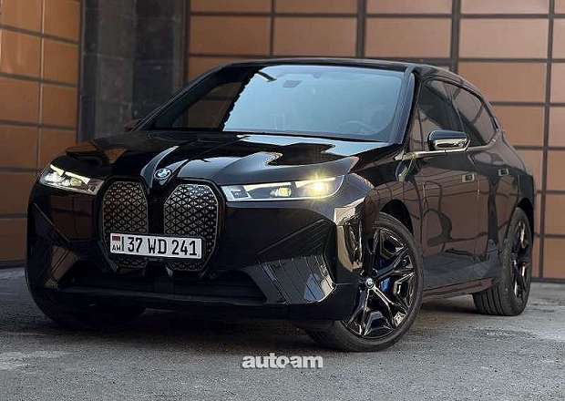 BMW iX 2022 — photo 2