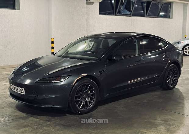 Tesla Model 3 2024 — photo 1