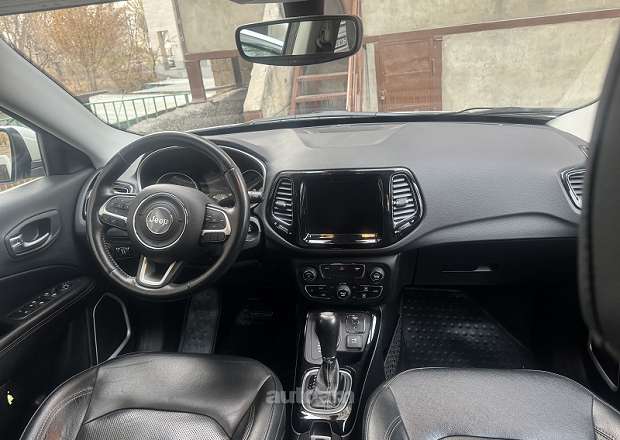 Jeep Compass 2019 — լուսանկար 5