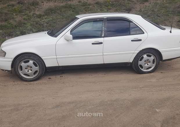Mercedes-Benz 180 1995 — photo 2