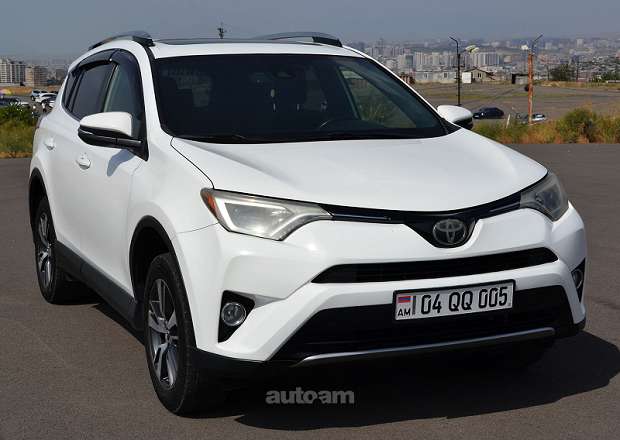 Toyota Rav 4 2018 — photo 1