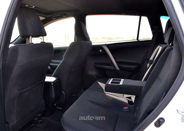 Toyota Rav 4 2018 — photo 9