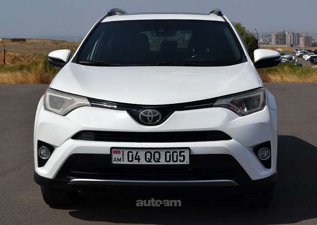 Toyota Rav 4 2018 — photo 2