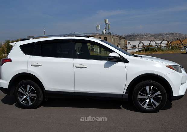 Toyota Rav 4 2018 — photo 4