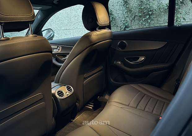 Mercedes-Benz EQC 2021 — լուսանկար 9